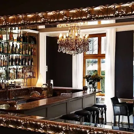 Szálloda Gast - Und Kulturhaus Der Teufelhof
